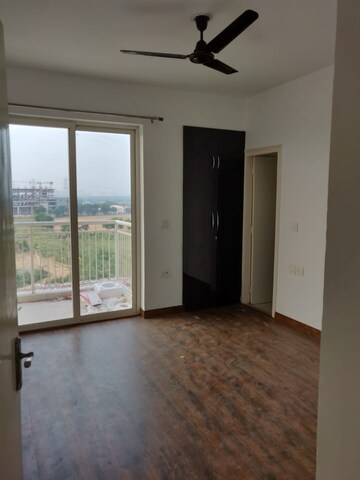 Room in 3 BHK Apartment at SS The Coralwood, Sector 84 – for Sale