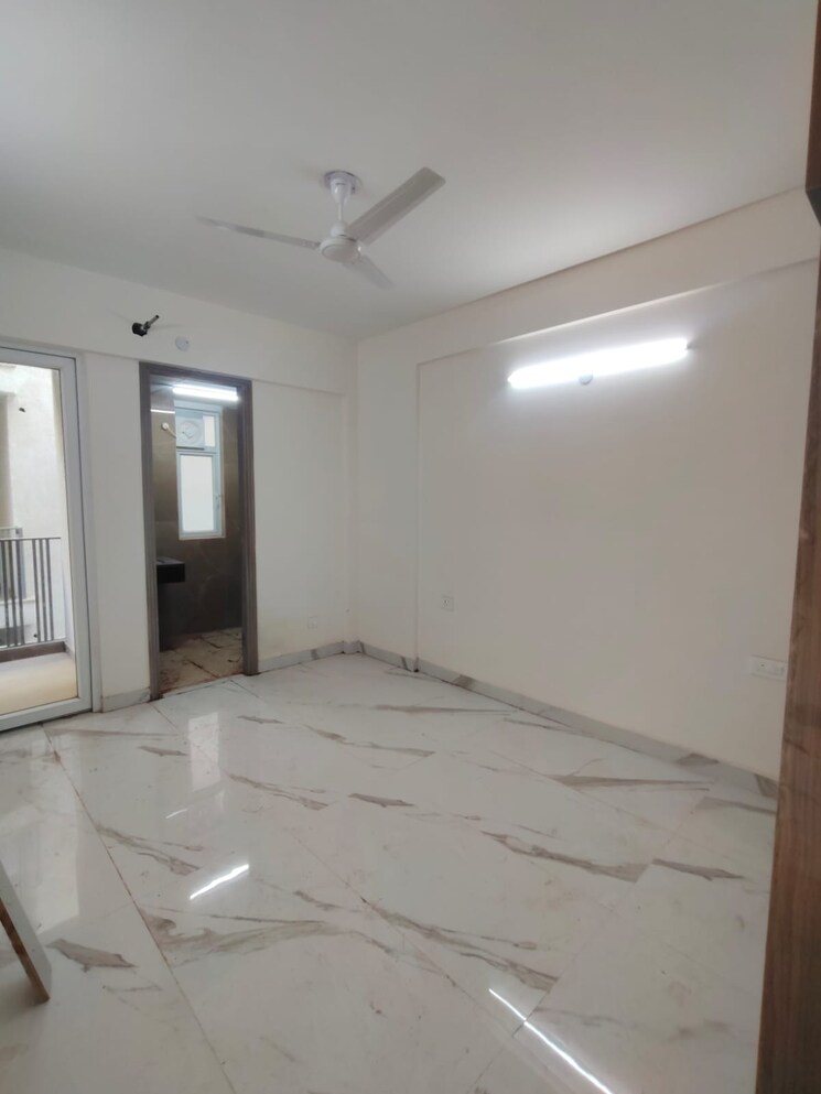 Room, smart-world-gems 2 Bedroom 1105 Sq.Ft. Apartment In Sector 89 Gurgaon 9223763