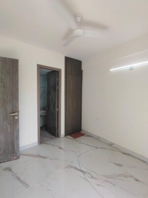 Room in 2 BHK Apartment at Smart World Gems, Sector 89 – for Rent