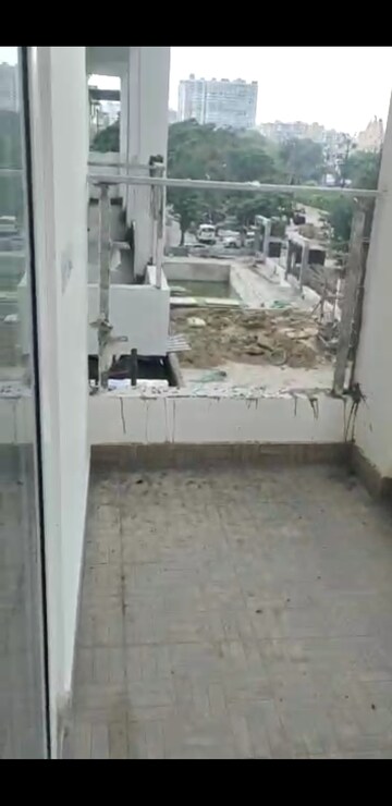 Kitchen in 2 BHK Apartment at Ashiana The Heritage, Vaishali Sector 3 – for Sale