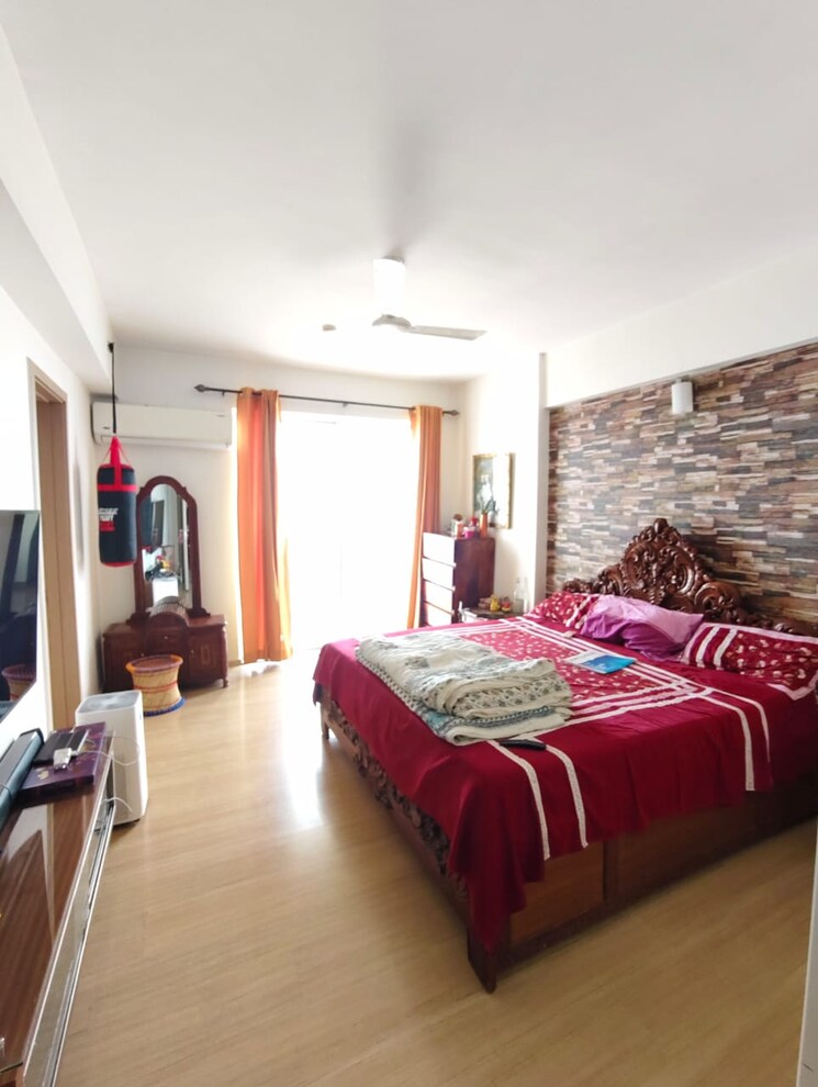 Bedroom, dlf-new-town-heights-i 4 Bedroom 2727 Sq.Ft. Apartment In Sector 90 Gurgaon 9223777