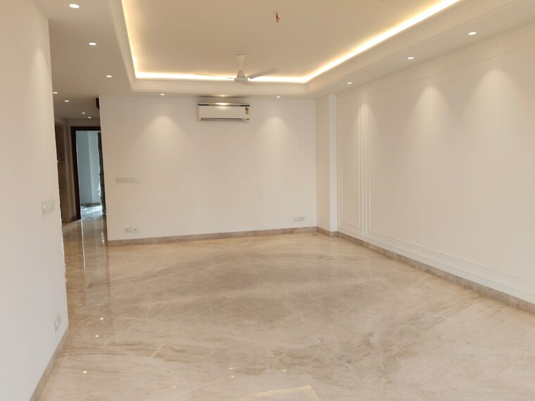 Room, nehru enclave 4 Bedroom 4300 Sq.Ft. Builder Floor In Nehru Enclave Delhi 9223806