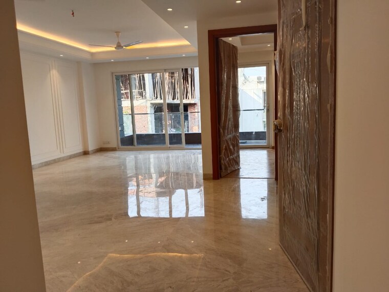 Room, nehru enclave 4 Bedroom 4300 Sq.Ft. Builder Floor In Nehru Enclave Delhi 9223806