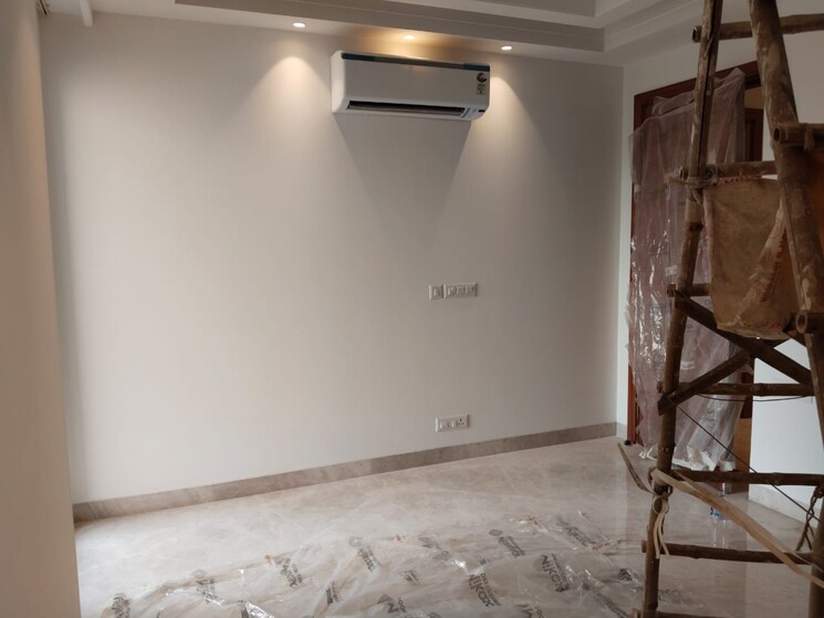 Room, nehru enclave 4 Bedroom 4300 Sq.Ft. Builder Floor In Nehru Enclave Delhi 9223806