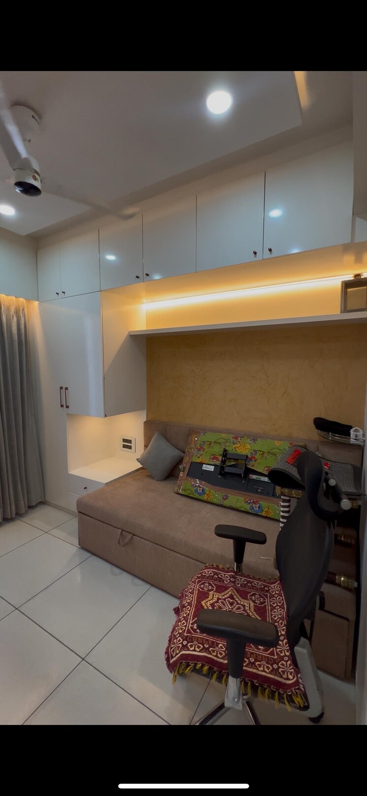 Living Room, a-shridhar-kaveri-sangam 3 Bedroom 1550 Sq.Ft. Apartment In Shilaj Ahmedabad 9223826