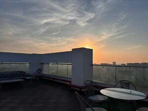  2 BHK Apartment at Andheri CHS, Andheri West – for Rent