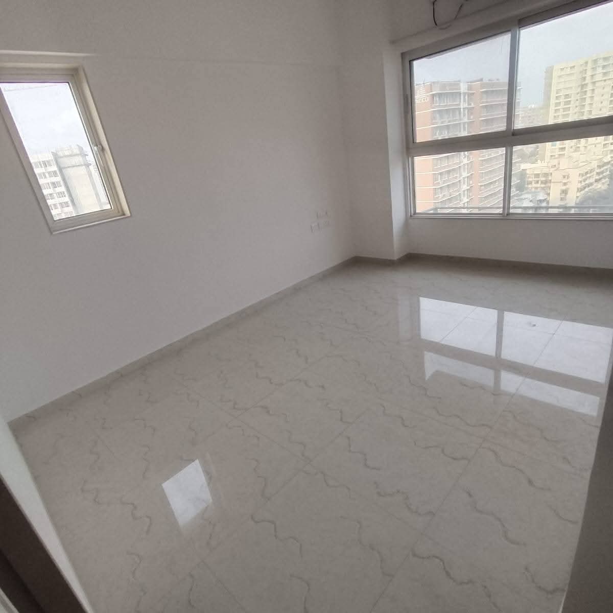 2 BHK 710 Sq.Ft. Apartment in Andheri CHS