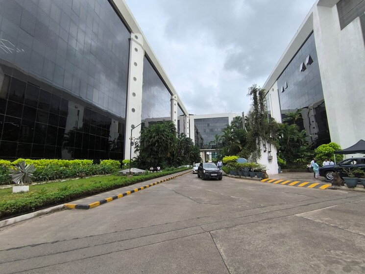Exterior View, solitaire-corporate-park Commercial Office Space 2700 Sq.Ft. In Andheri East Mumbai 9223940