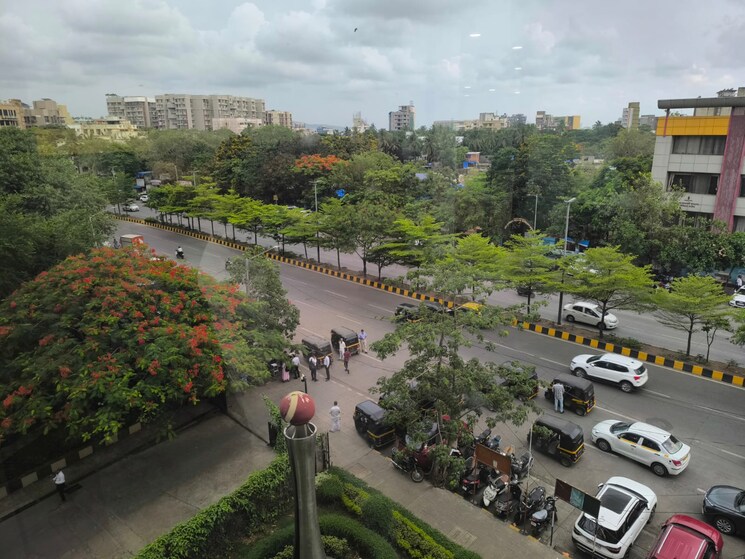 Balcony, solitaire-corporate-park Commercial Office Space 2700 Sq.Ft. In Andheri East Mumbai 9223940