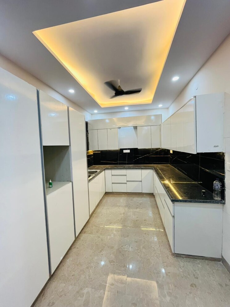 Kitchen, parklands 4 Bedroom 300 Sq.Yd. Builder Floor In Sector 85 Faridabad 9223978