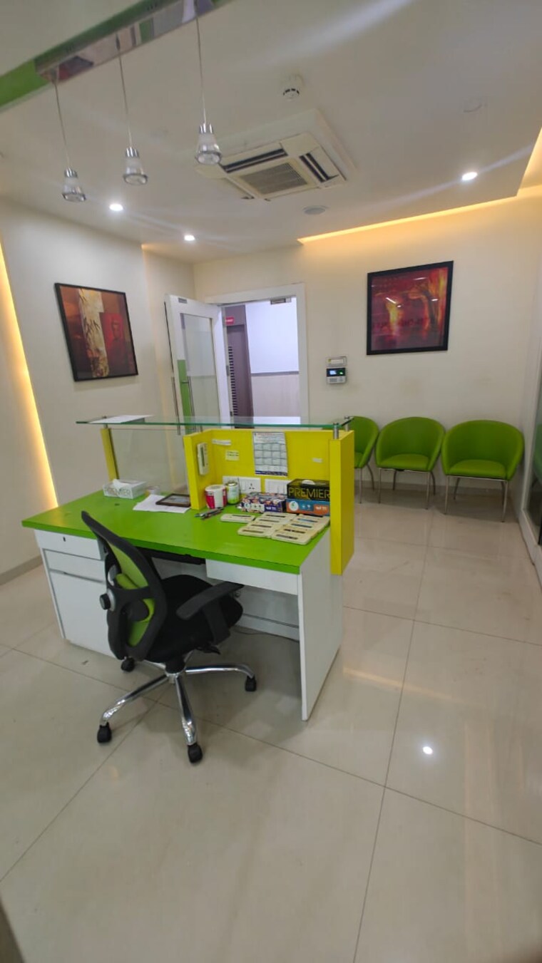 Team Area, 215-atrium Commercial Office Space 2500 Sq.Ft. In Andheri East Mumbai 9224087