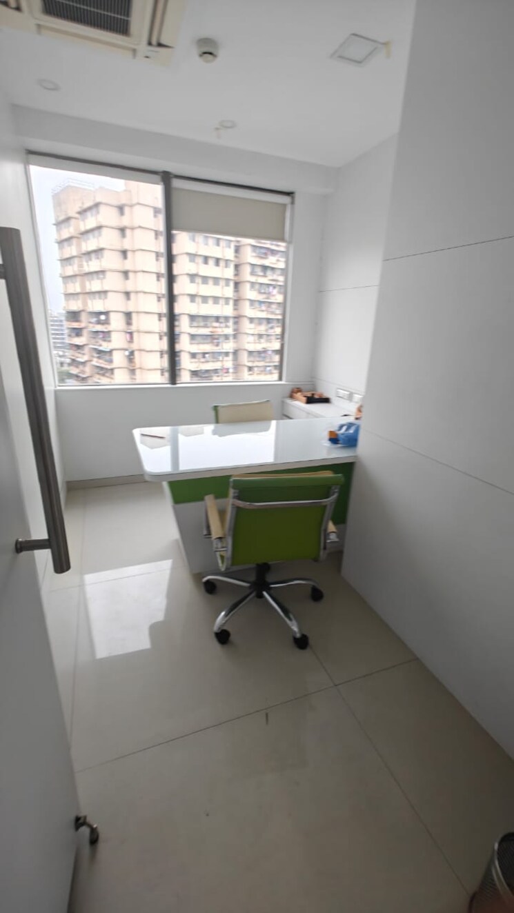 Team Area, 215-atrium Commercial Office Space 2500 Sq.Ft. In Andheri East Mumbai 9224087