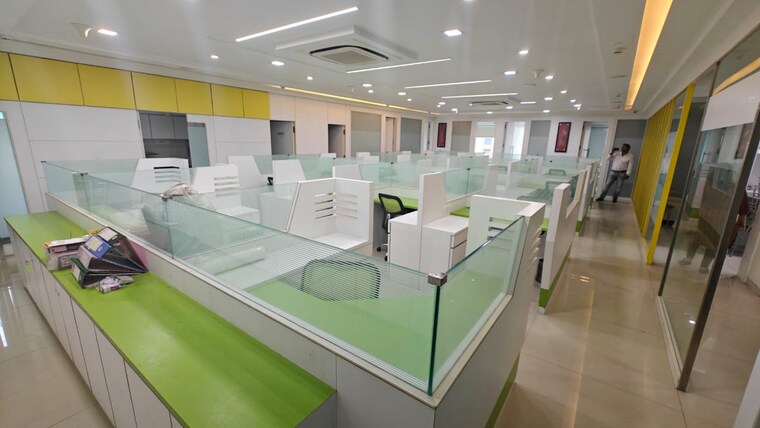 Team Area, 215-atrium Commercial Office Space 2500 Sq.Ft. In Andheri East Mumbai 9224087