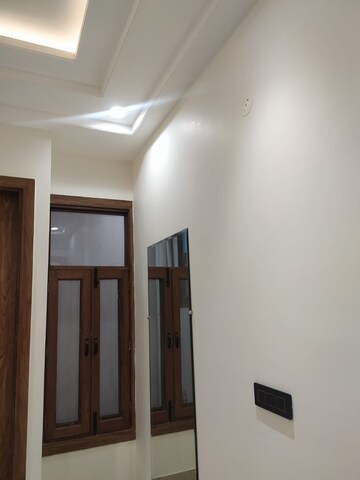 Room in 3 BHK Apartment at Niti Khand I – for Sale