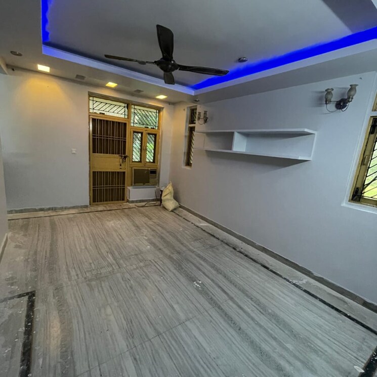 Room, sector 21d 3 Bedroom 1500 Sq.Ft. Apartment In Sector 21d Faridabad 9224197