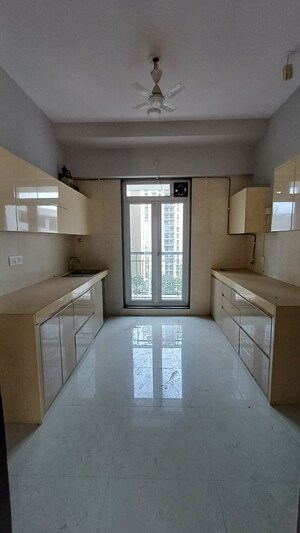 Kitchen in 2 BHK Apartment at Sheth Avalon, Laxmi Nagar – for Rent