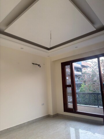 Room in 3 BHK Builder Floor at Ansal Plaza Sector-23, Sector 23 – for Rent
