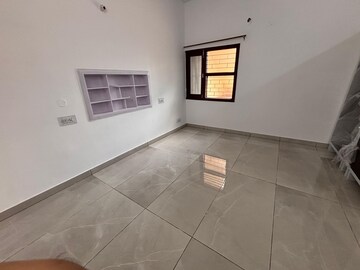Room in 5 BHK Independent House at Sector 9 Panchkula – for Rent