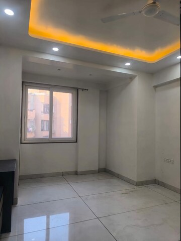 Living Room in 4 BHK Apartment at Sector 5 Dwarka – for Rent