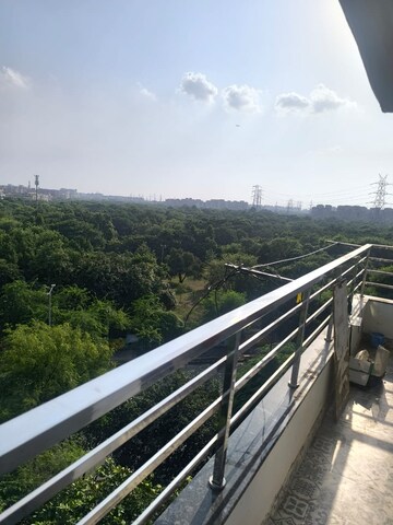 Balcony in 4 BHK Apartment at Sector 5 Dwarka – for Rent