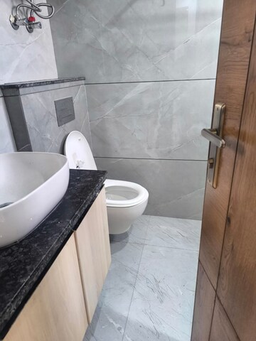 Bathroom in 4 BHK Apartment at Sector 5 Dwarka – for Rent