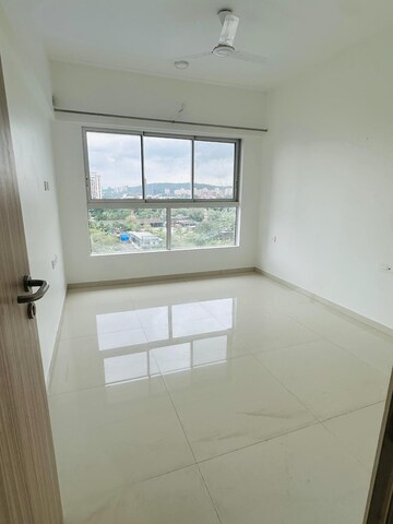Room in 3 BHK Apartment at Wadhwa Dukes Horizon, Chembur – for Rent