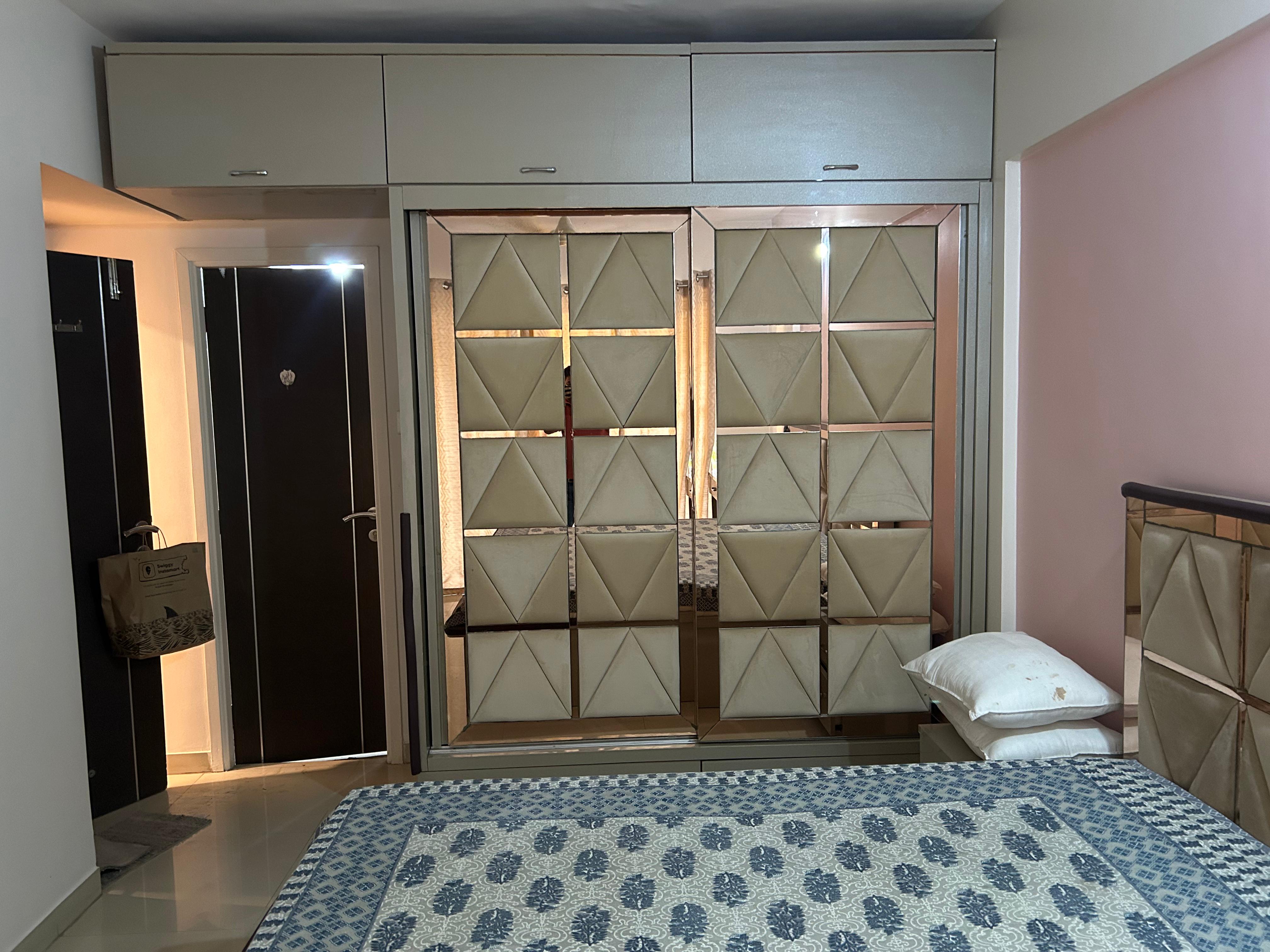 2 BHK + Extra Room 1200 Sq.Ft. Apartment in Comfort Zone