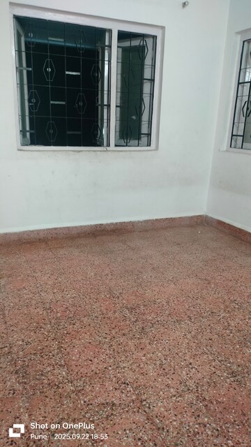 Room in 1 BHK Apartment at Mittal society, Pratik Nagar – for Sale