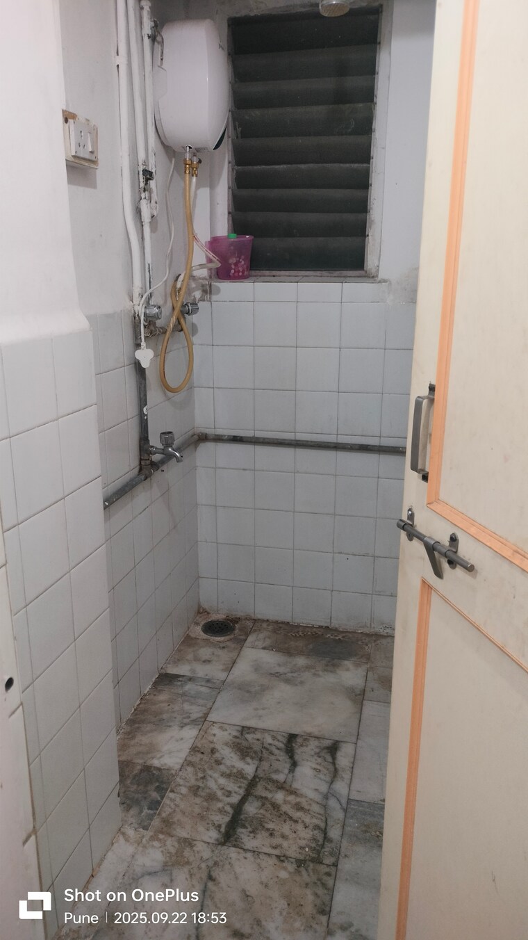 Bathroom, mittal-society 1 Bedroom 650 Sq.Ft. Apartment In Pratik Nagar Pune 9224289