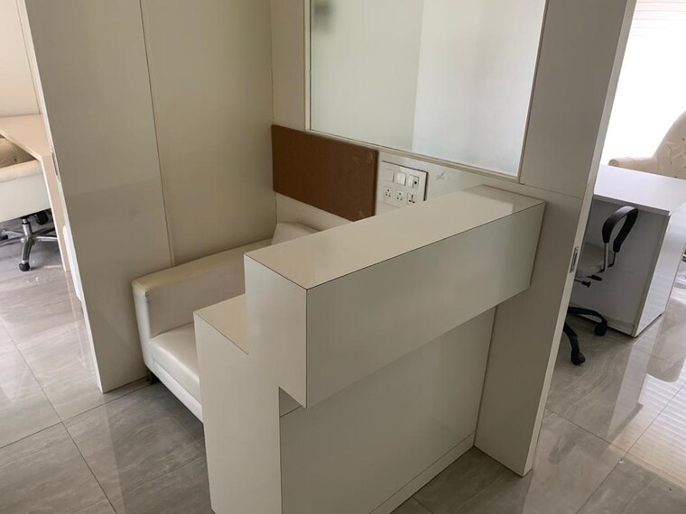 Common Area, andheri east Commercial Office Space 700 Sq.Ft. In Andheri East Mumbai 9224326