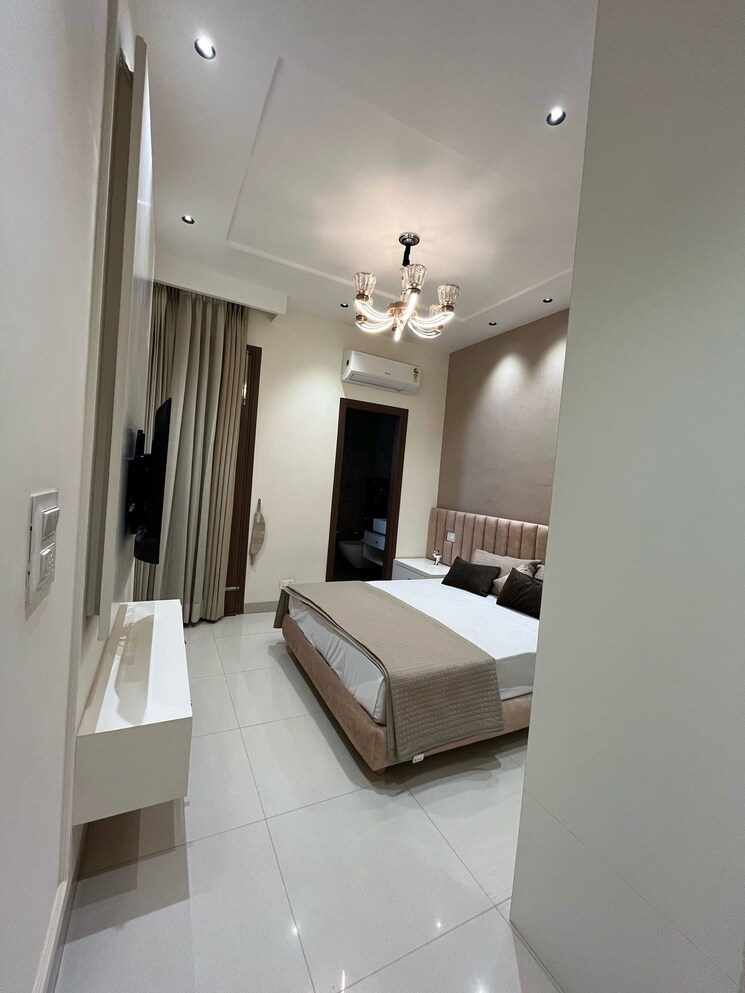 Bedroom, kharar kurali highway 2 Bedroom 100 Sq.Yd. Apartment In KharaR Kurali Highway Mohali 9224355