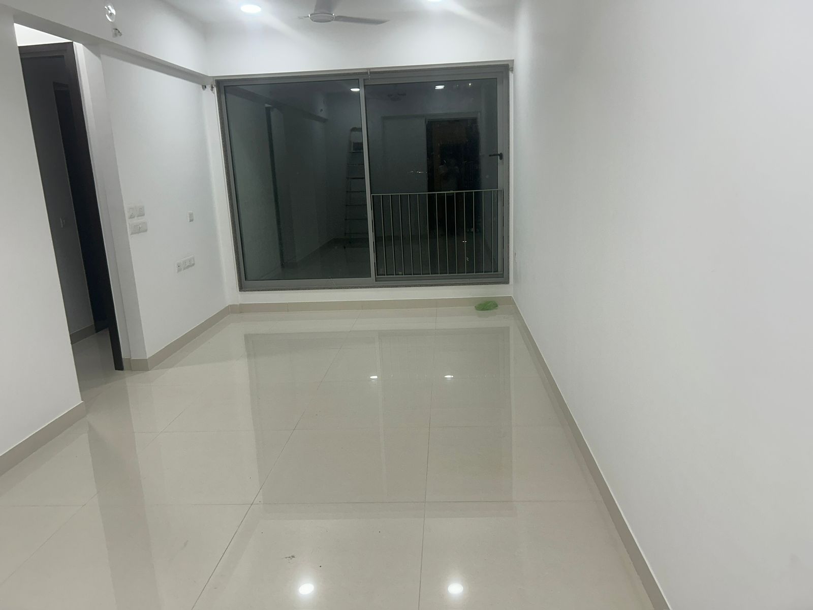2 BHK Apartment For Rent in Satellite Tower