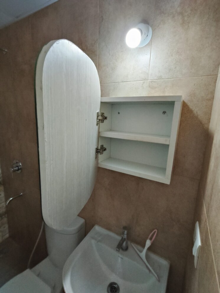 Bathroom, brigade-el-dorado 2.5 Bedroom 1043 Sq.Ft. Apartment In Bagaluru Bangalore 9224429