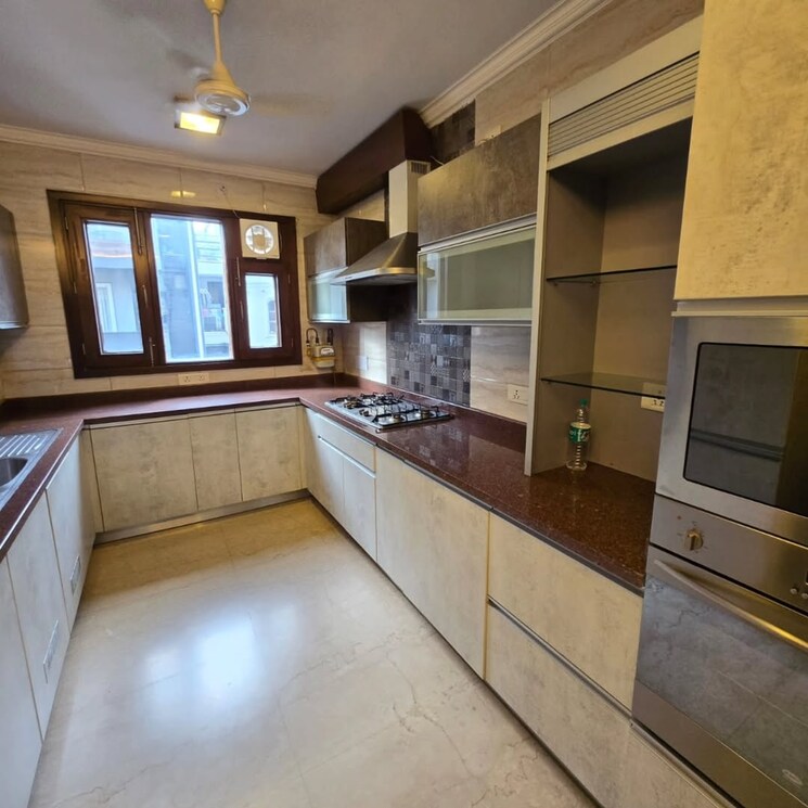 Kitchen, ashok vihar phase 2 3 Bedroom 125 Sq.Yd. Builder Floor In Ashok Vihar Phase 2 Delhi 9224440