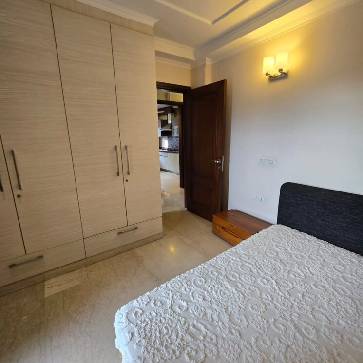 Room, ashok vihar phase 2 3 Bedroom 125 Sq.Yd. Builder Floor In Ashok Vihar Phase 2 Delhi 9224440