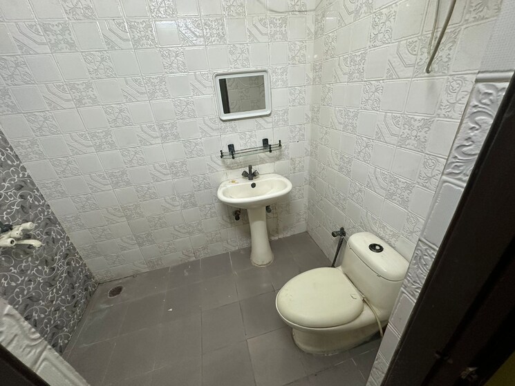 Bathroom, rwa-apartments-sector-51 2 Bedroom 450 Sq.Mt. Independent House In Sector 51 Noida 9224442