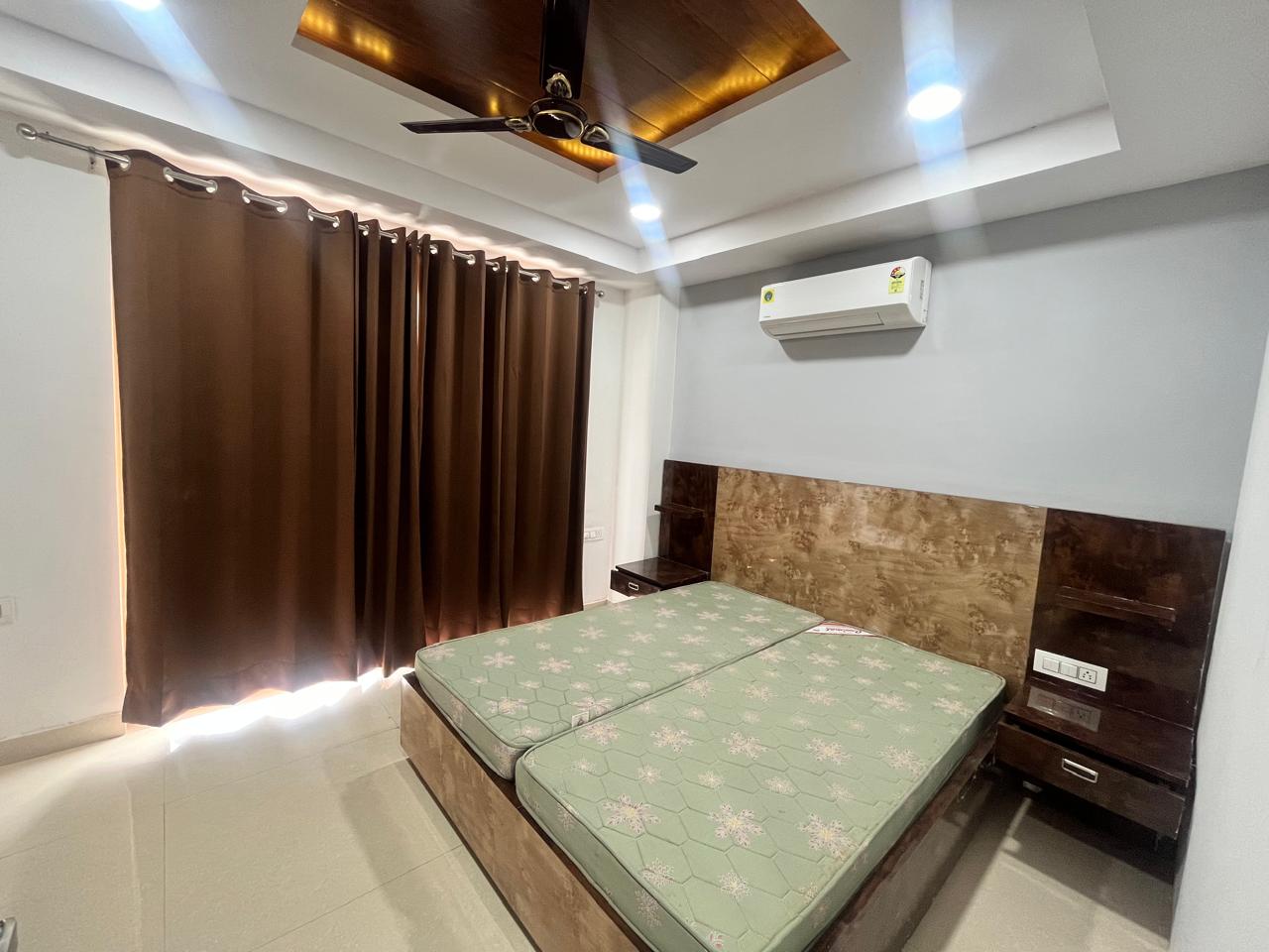 1 BHK Builder Floor For Rent in DLF City Phase V
