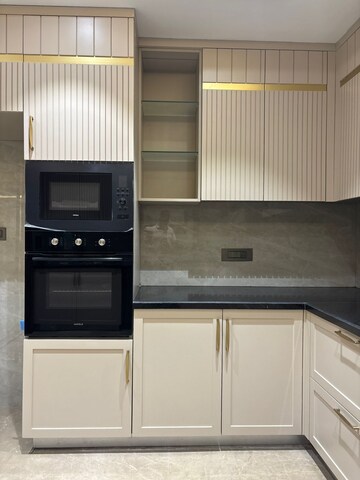 Kitchen in 3 BHK Builder Floor at Green Park – for Rent