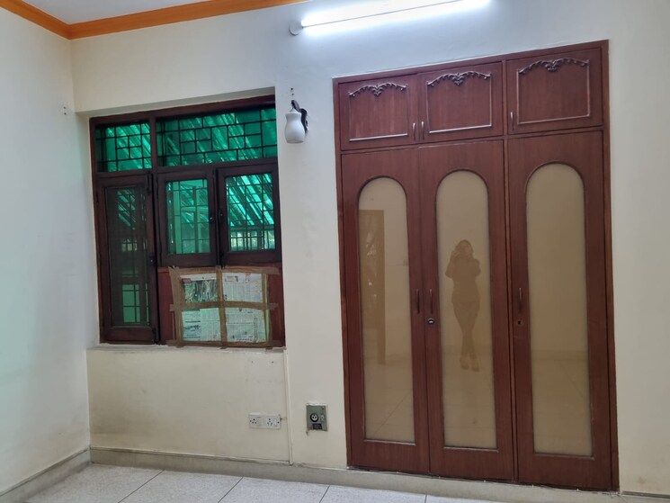 undefined, rwa-apartments-sector-15 6 Bedroom 200 Sq.Mt. Independent House In Sector 15 Noida 9224461