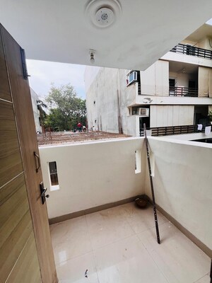 Kitchen in 3 BHK Builder Floor at Settlers India, Sector 57 – for Rent