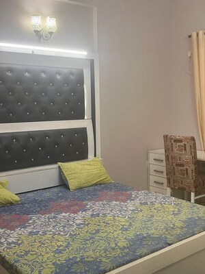 Master Bedroom in 3 BHK Apartment at Amrapali Crystal Homes, Sector 76 – for Sale