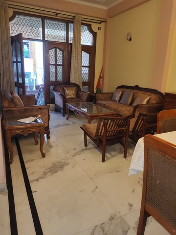 Gym in 2 BHK Builder Floor at Greater Kailash I – for Rent