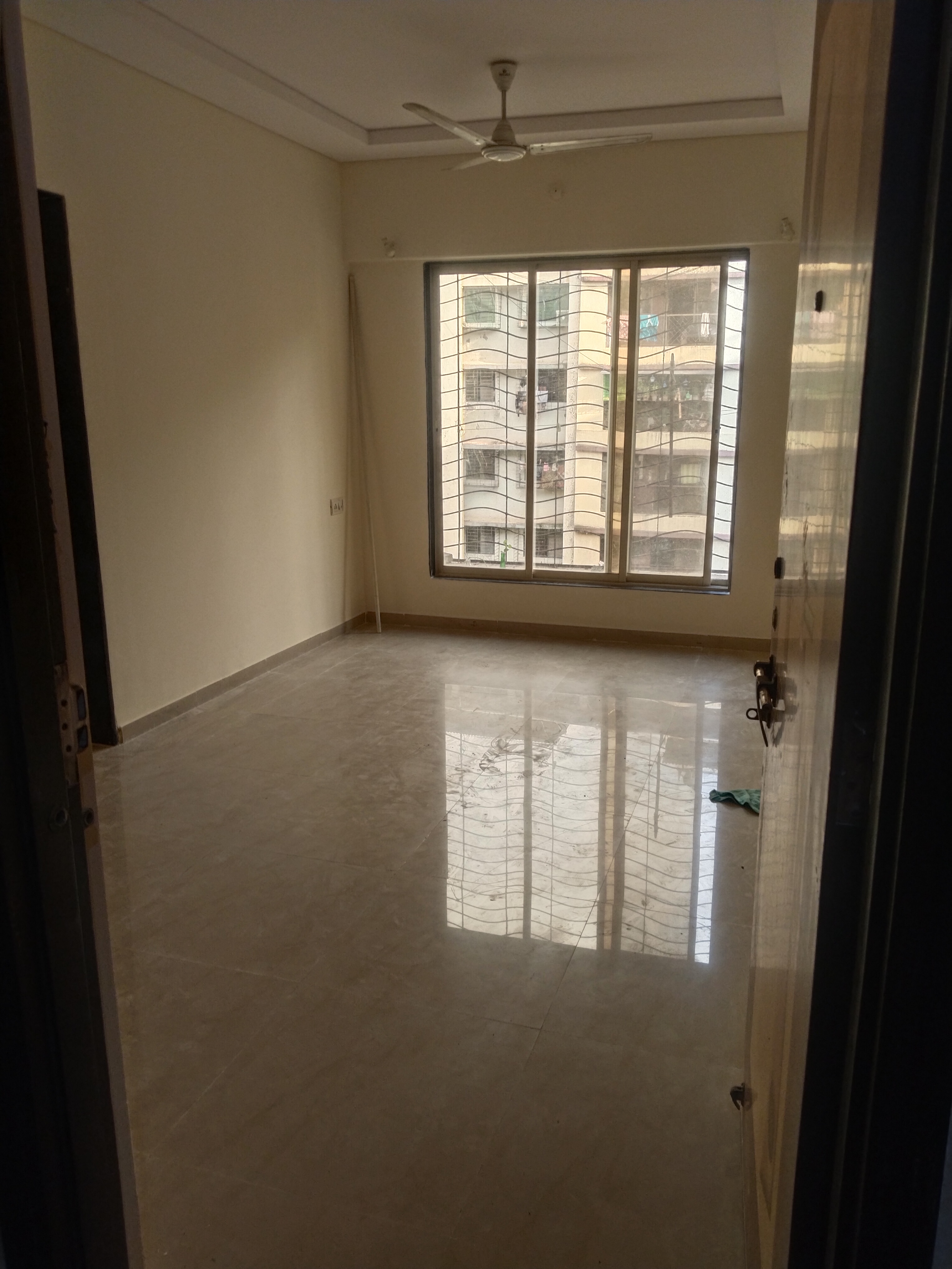 1 BHK Apartment For Sale in Tulsi Tower Nalasopara