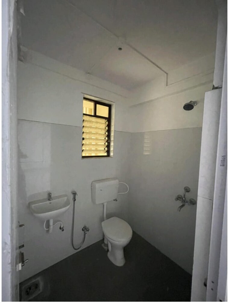 Bathroom, raymond-ten-x-habitat 2 Bedroom 635 Sq.Ft. Apartment In Pokhran Road No Two Thane 9224527