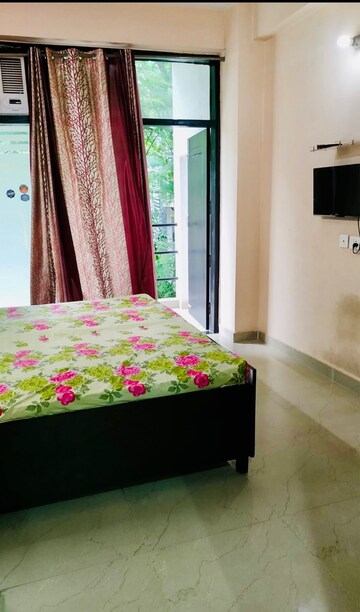 Bedroom in 1 BHK Apartment at White Town House, Dlf City Phase 3 – for Rent
