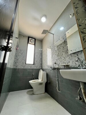 Bathroom in Studio Apartment at White Town House, Dlf City Phase 3 – for Rent