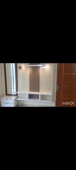 Room in 3.5 BHK Apartment at JKG Palm Resort, Raj Nagar Extension – for Rent
