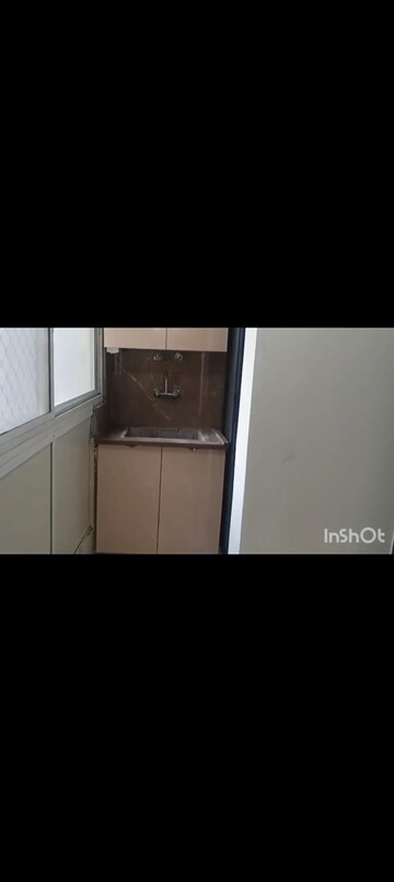 Room in 3.5 BHK Apartment at JKG Palm Resort, Raj Nagar Extension – for Rent