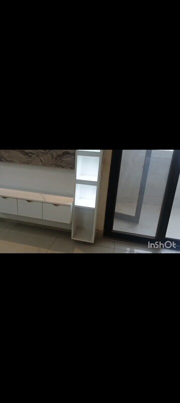 Room in 3.5 BHK Apartment at JKG Palm Resort, Raj Nagar Extension – for Rent