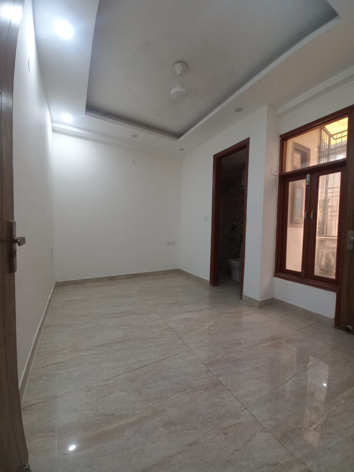 2 BHK Builder Floor For Rent in Chattarpur